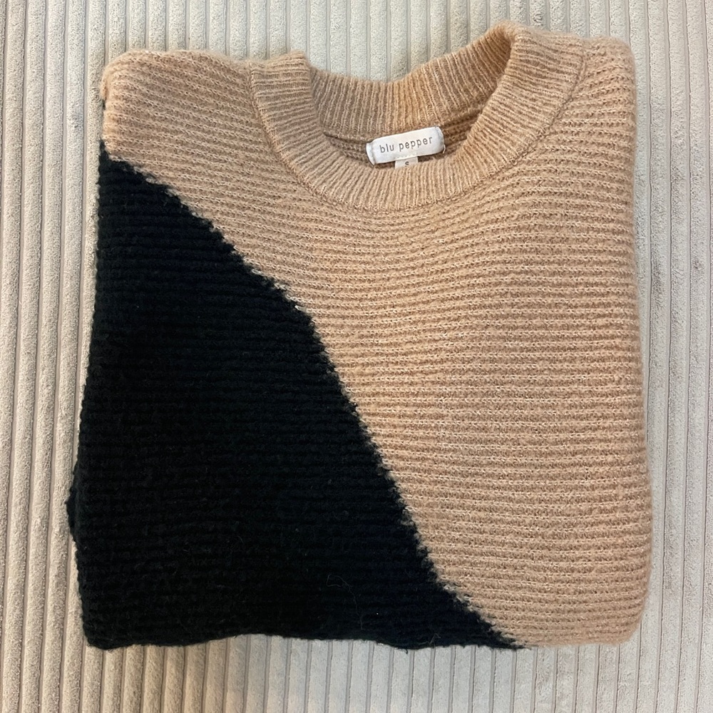 Color block Nude Camel Brown Tan & Black Yin Yang Knit Sweater